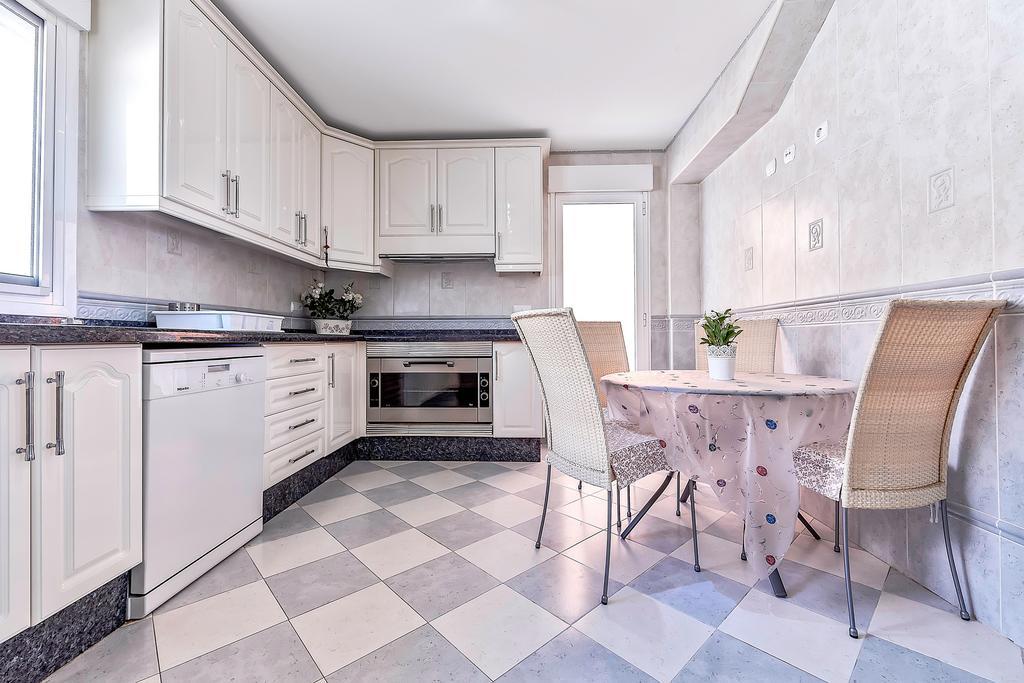 Villa In Los Cristianos 洛斯克里斯蒂亚诺斯 外观 照片