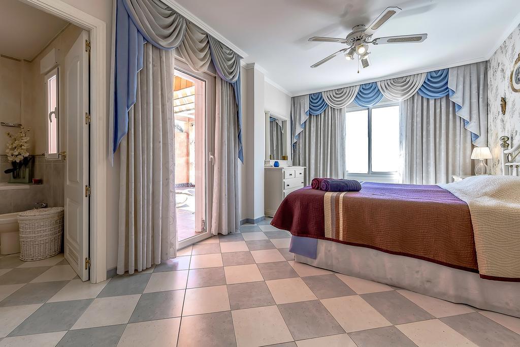 Villa In Los Cristianos 洛斯克里斯蒂亚诺斯 外观 照片